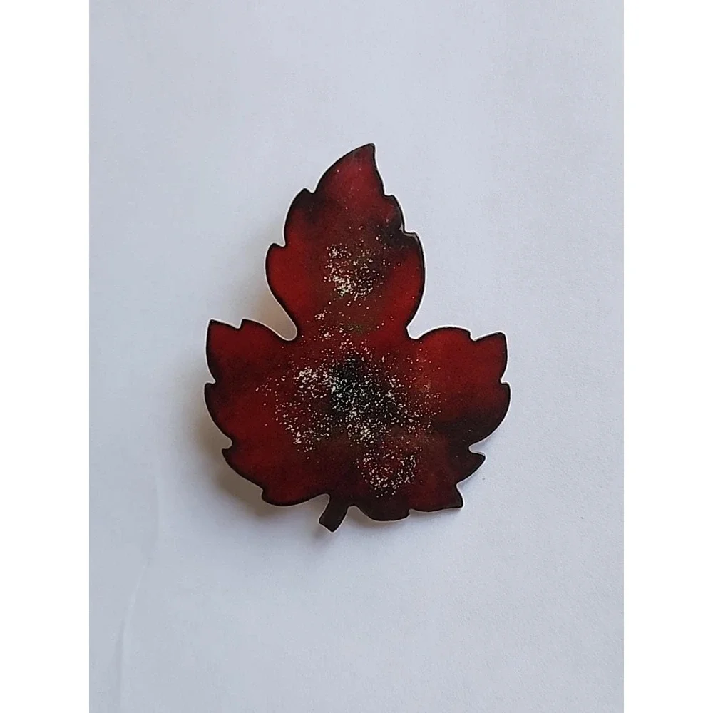 Vintage enamel on‎ copper Fall Autumn maple leaf brooch pin